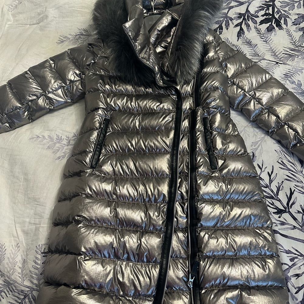 Women's Metallic Puffer Coat with Faux Fur Trim